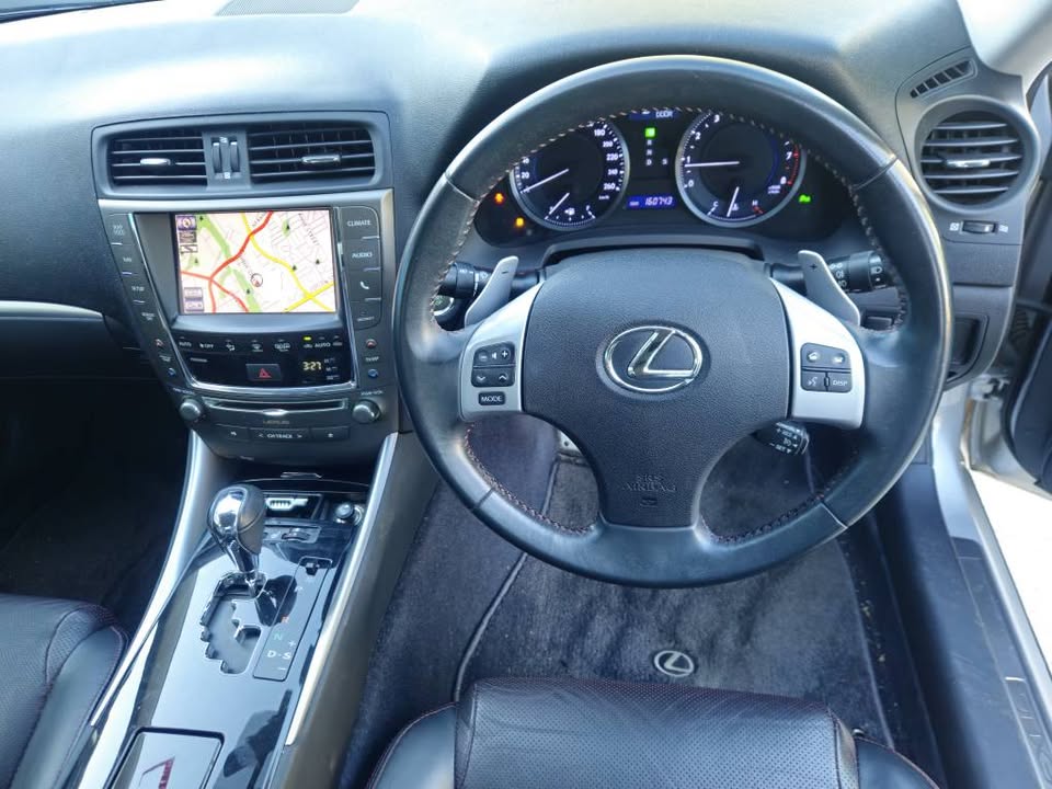 2013 Lexus is 250 x luxury auto 11.jpg